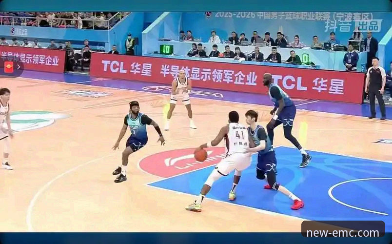 浙江vs宁波CBA季后赛激战：兰道夫33分加时准绝杀，易倍体育平台观赛体验对比分析
